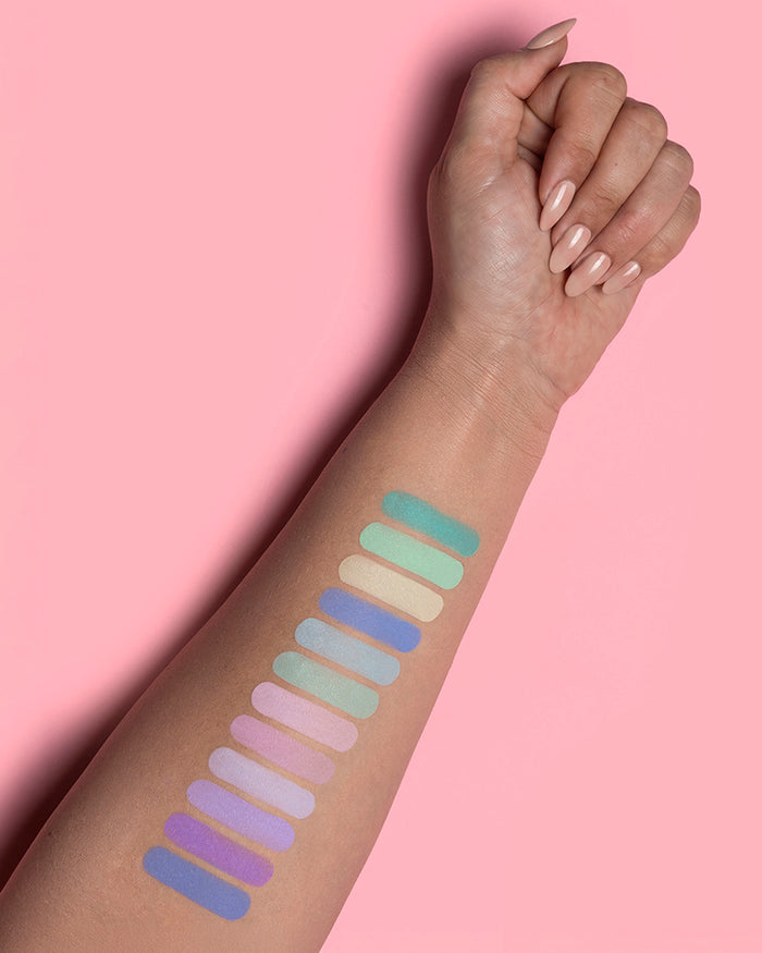 Justera min framtida Pastell Eyeshadow Palette