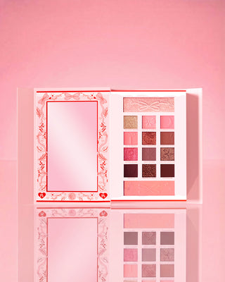 The Cozy Chronicles Christmas Face & Eyeshadow Palette