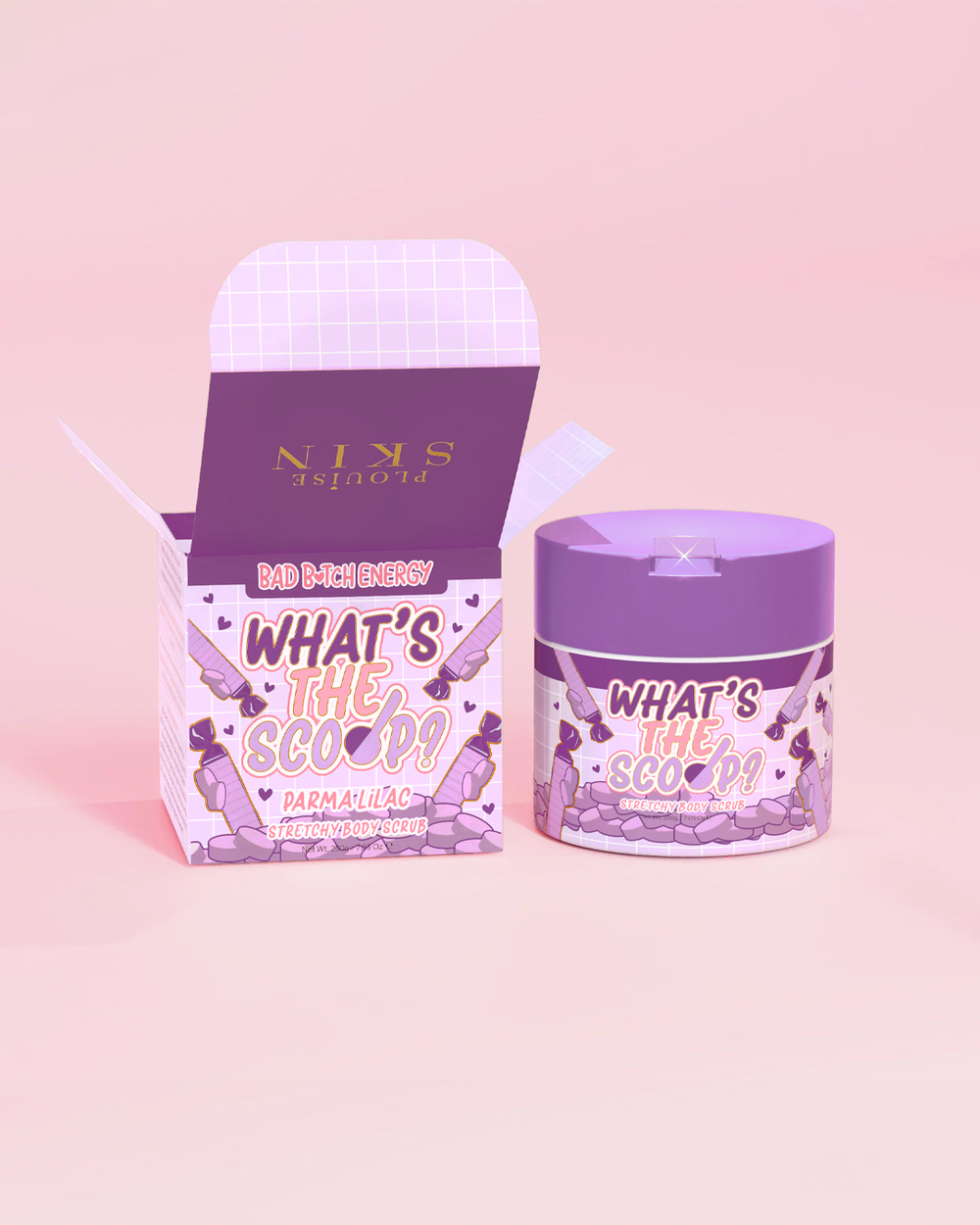 P. Louise "Vad är skopan?" stretchig kroppsskrubb i palma lila doft med en palma lila design förpackning på en rosa bakgrund